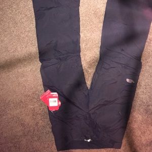 North face relaxed fit snow pants